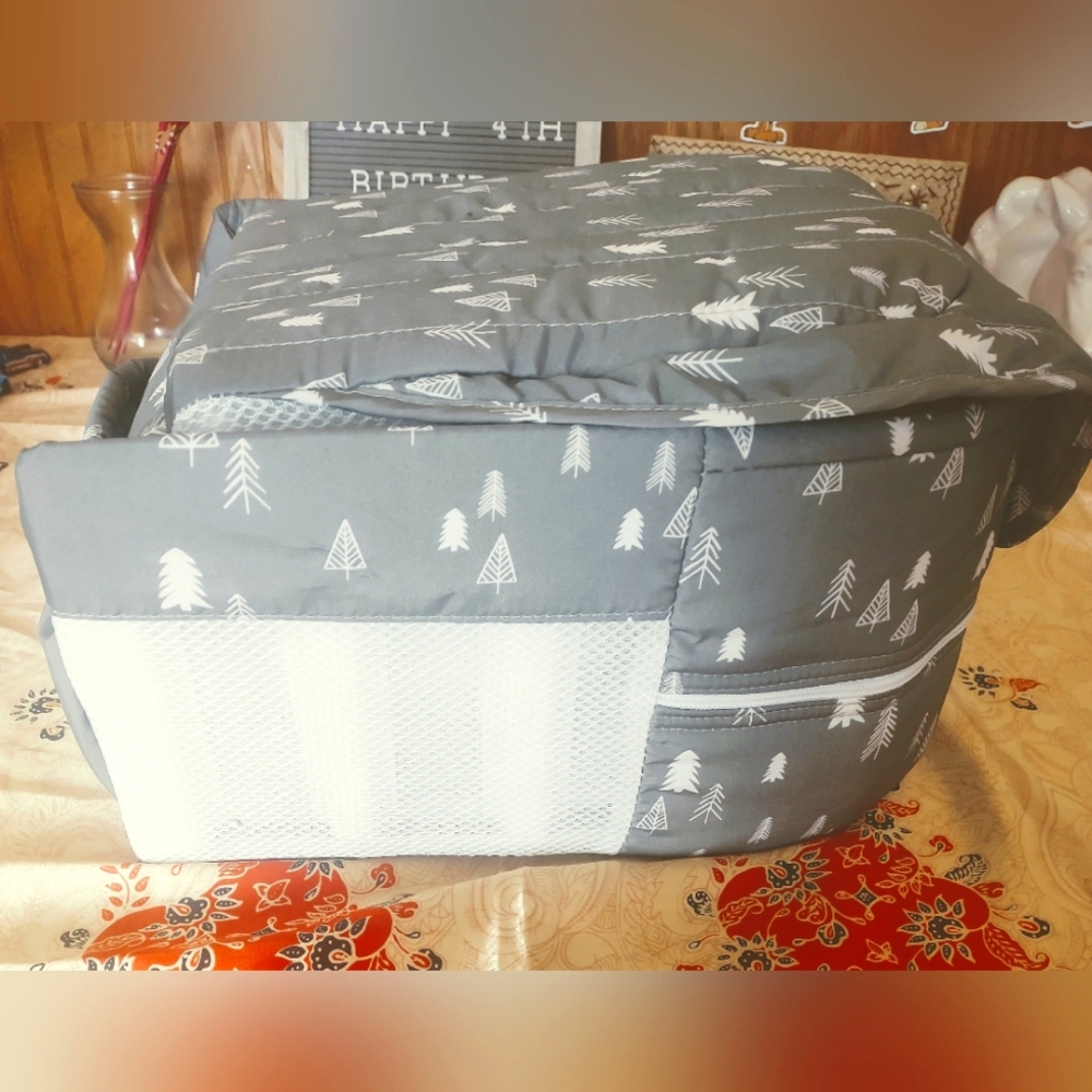 Baby delight Snuggle nest portable infant lounger